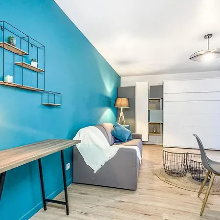 Appartement Homey Helsinki - Hyper Centre - Proche Geneve - Terrasse Privee - Wifi & Netflix Annemasse