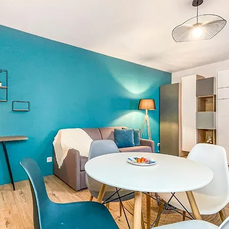 Appartement Homey Helsinki - Hyper Centre - Proche Geneve - Terrasse Privee - Wifi & Netflix