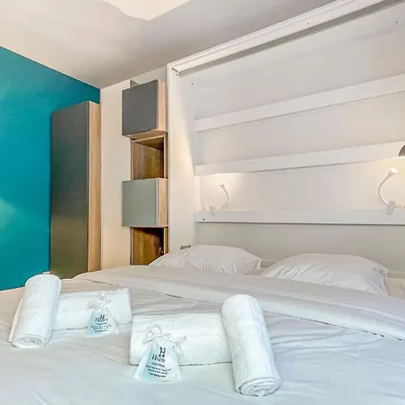 Appartement Homey Helsinki - Hyper Centre - Proche Geneve - Terrasse Privee - Wifi & Netflix *