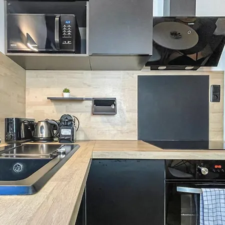 Appartement Homey Helsinki - Hyper Centre - Proche Geneve - Terrasse Privee - Wifi & Netflix *